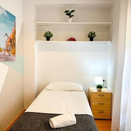 El Tucan Del Pirineo Comotucasa * Huesca